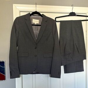 Banana Republic grey wool suit. Jacket 8. Pants 6.